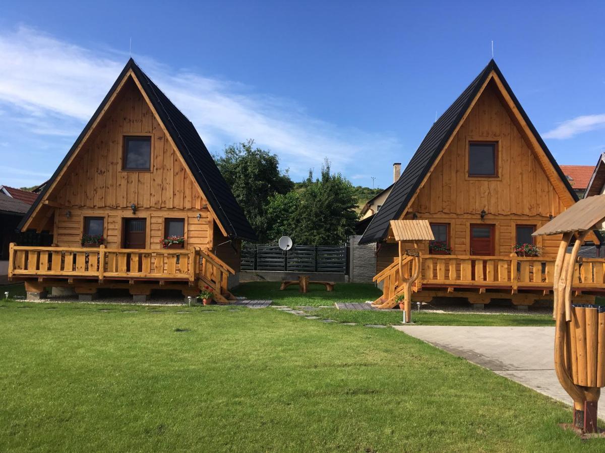 הרבוצ'יסה Cottage Family מראה חיצוני תמונה