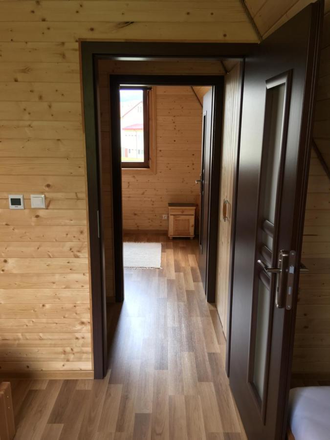 הרבוצ'יסה Cottage Family מראה חיצוני תמונה