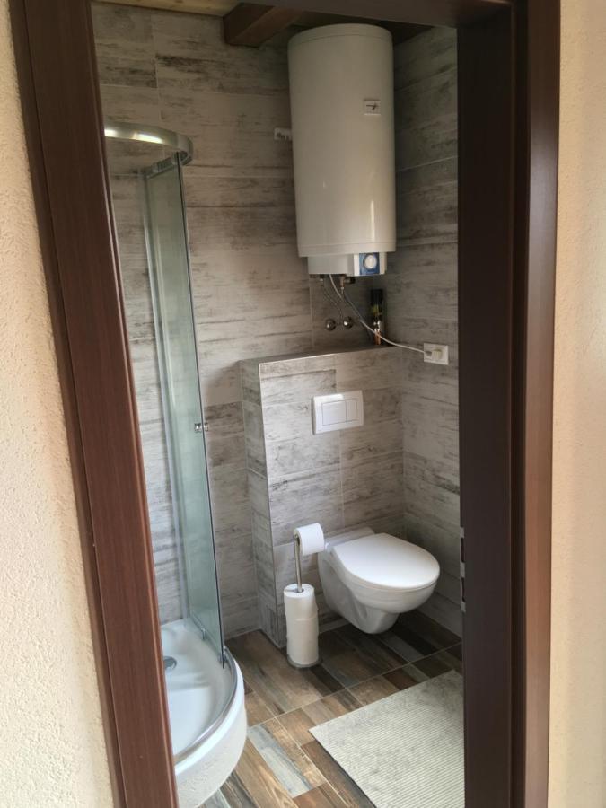 הרבוצ'יסה Cottage Family מראה חיצוני תמונה